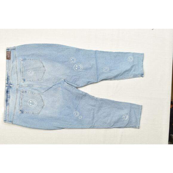 NEW Hollister Ultra High-Rise Mom Jean Plus Size 21S Distressed W/ Smiley Faces - Picture 3 of 8
